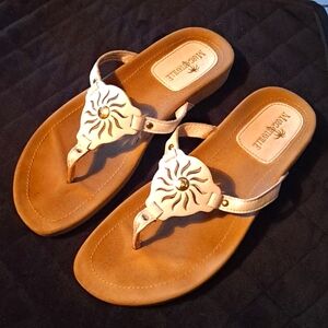 Margaritaville White Leather Sandals Size 8